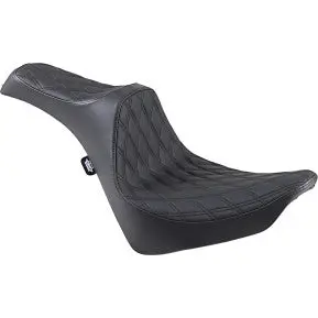 Drag - Predator Iii Seat - Double Diamond, Black Thread - '18-21 Softail 1