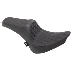 Drag - Predator Iii Seat - Double Diamond, Black Thread - '00-17 Softail 1