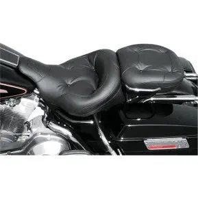 Mustang - One-Piece Ultra Touring Seat - Regal Style W/ No Studs - '99-07 Touring 1