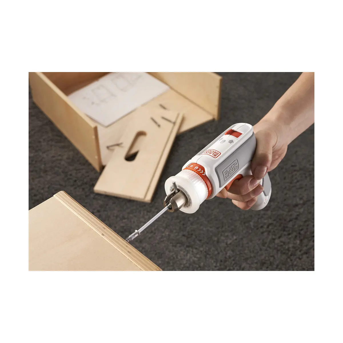 Aparafusadora Black & Decker Bcrta01 2