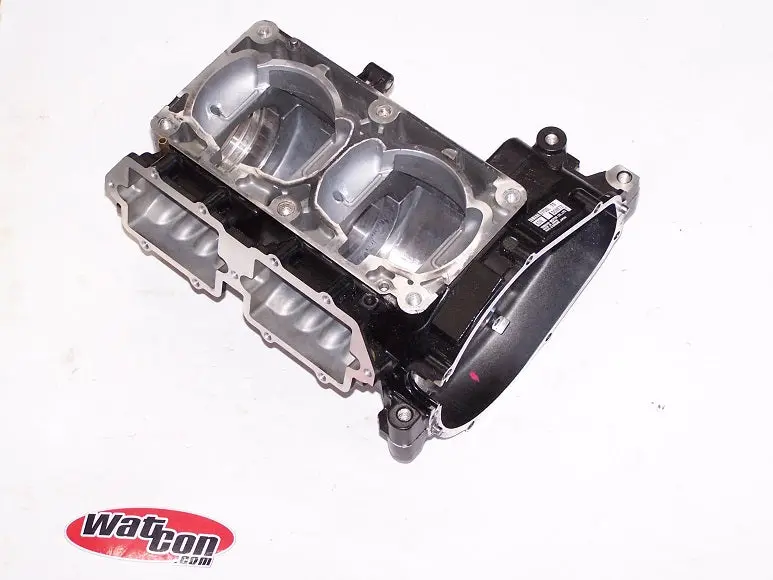 Used Yamaha 701 62T Engine Cases 1