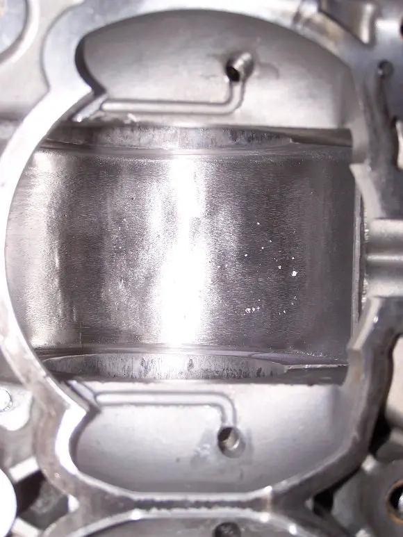 Used Yamaha 701 62T Engine Cases 2