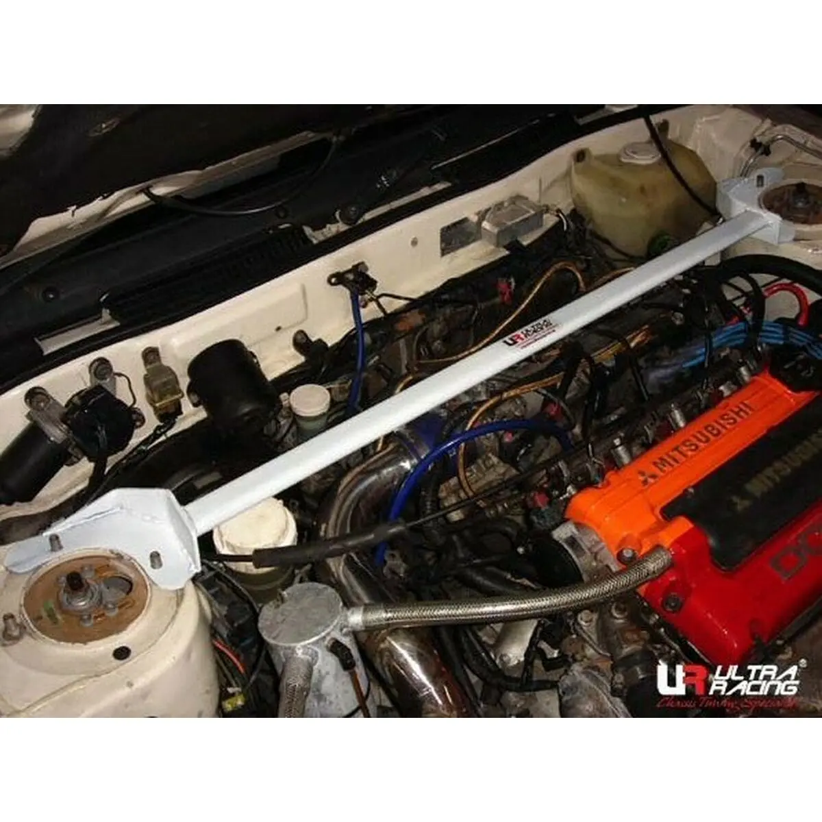 Barra De Reforço Ultra Racing Urtw2-379 1