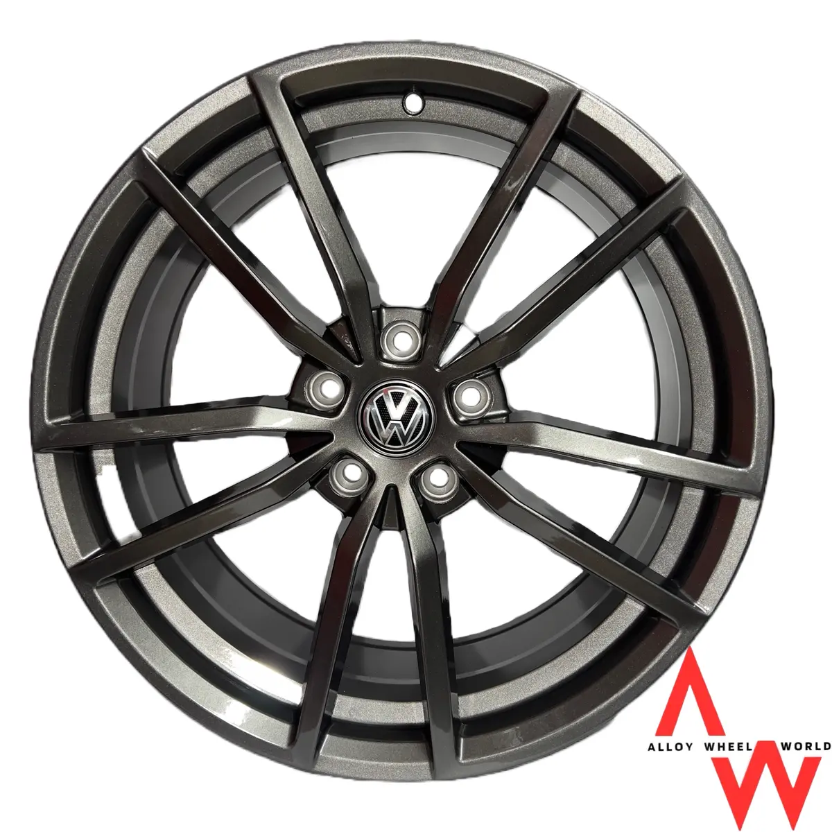 18" Vw Petoria Gunmetal Gloss 1