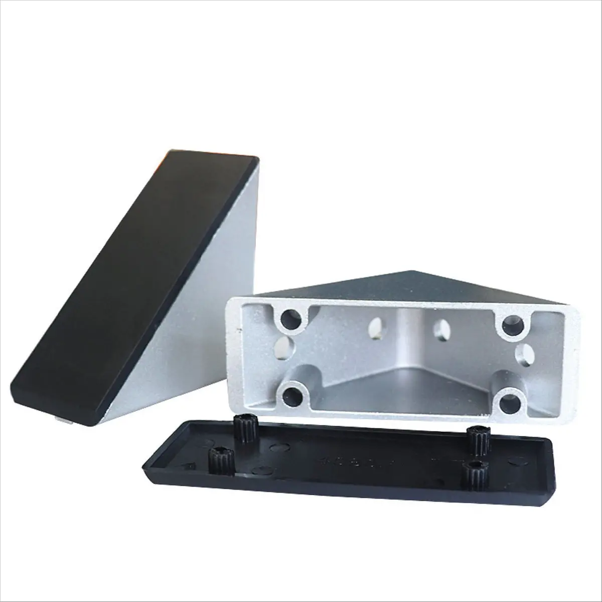 90 Degree Corner Cast Brackets 3060 With Black Lid -Zinc 1