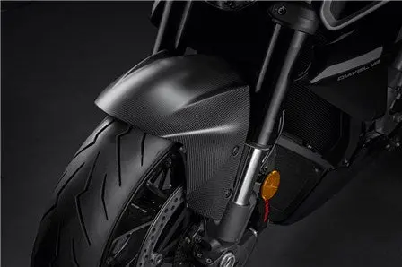 Ducati Diavel V4 Carbon Fiber Front Mudguard 2