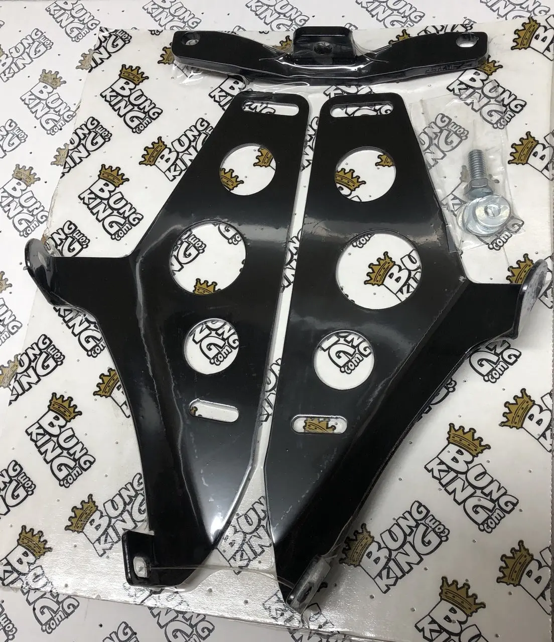 Bung King - Quarter Fairing Bracket - 2018 Fat Bob 1