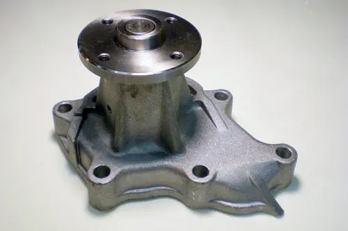 Gmb Water Pump For Nissan Bluebird, Maxima, Navara - Gwn36a 1