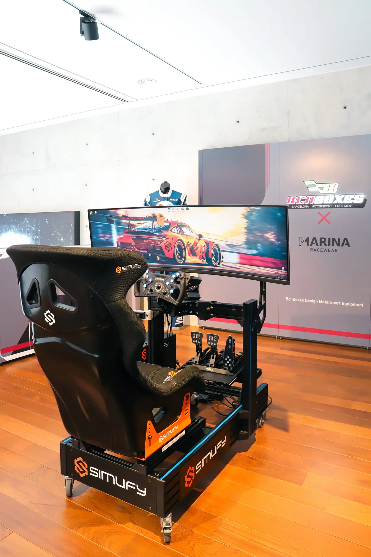 Simulador Simufy Gt1 Edición Marina Racewear 5