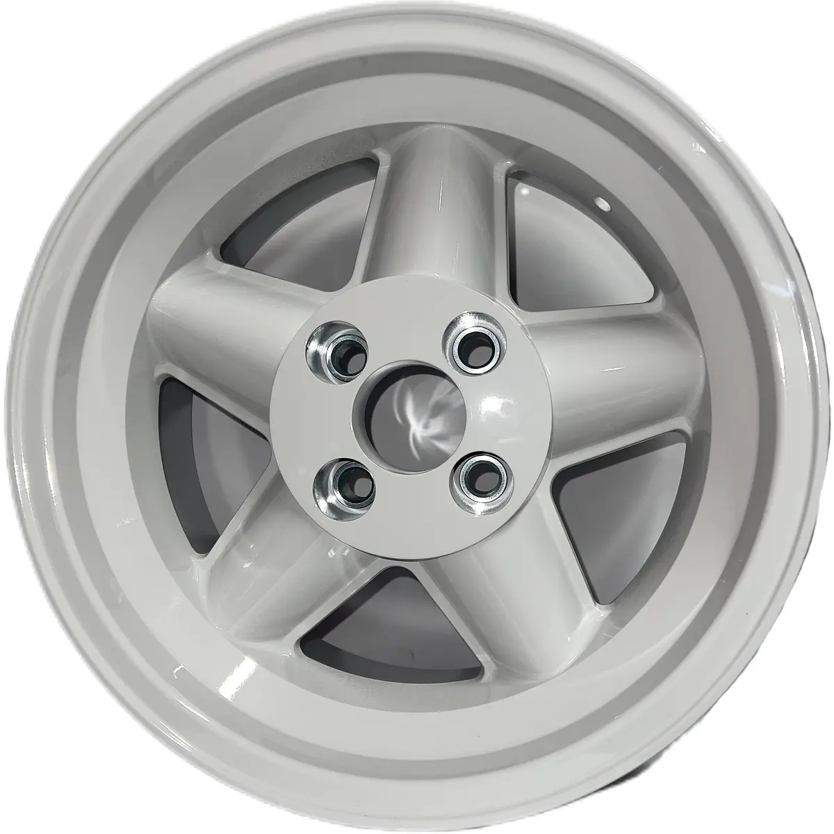 8X15 Revolution 5 Spoke : Manta 1