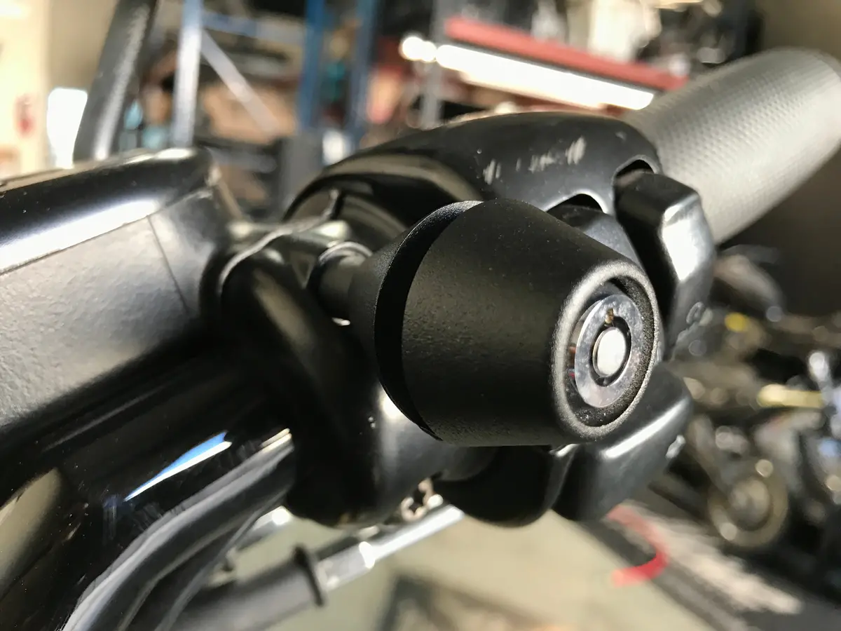 Lidlox Helmet Lock - Dyna/Softail/Fxr/Bagger/(Sportster 04 And Earlier) 2
