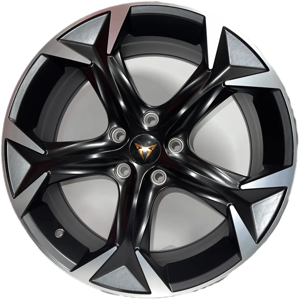 18" Cupra Black Polished Spoke 1