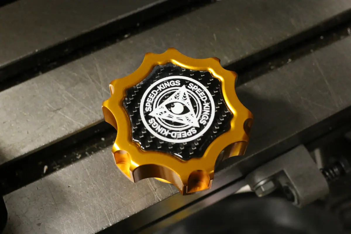 Speed-Kings Carbon Gas Cap Insert 1