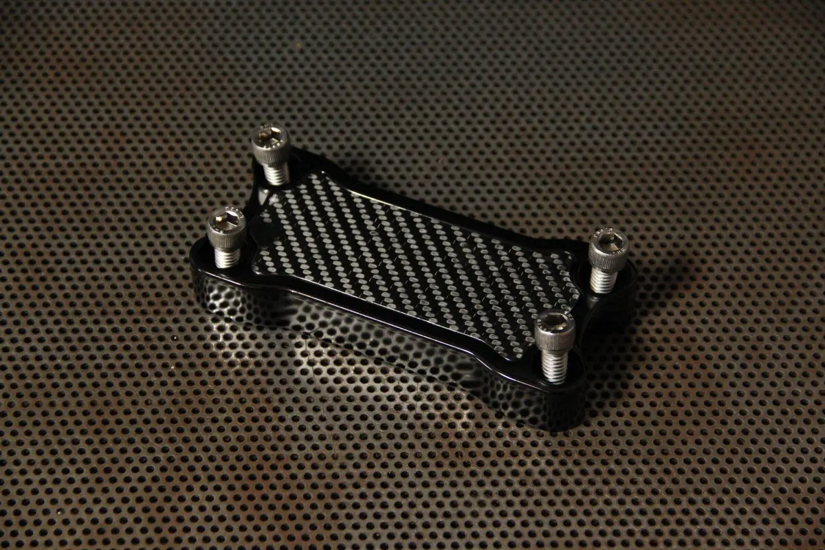 Aniston Carbon Riser Insert 1