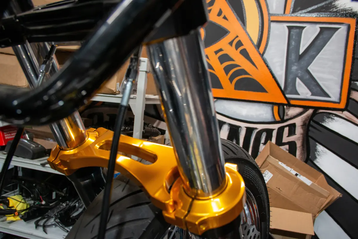 Slim Line Fork Brace For Alloy Art Lower Legs - Touring 3
