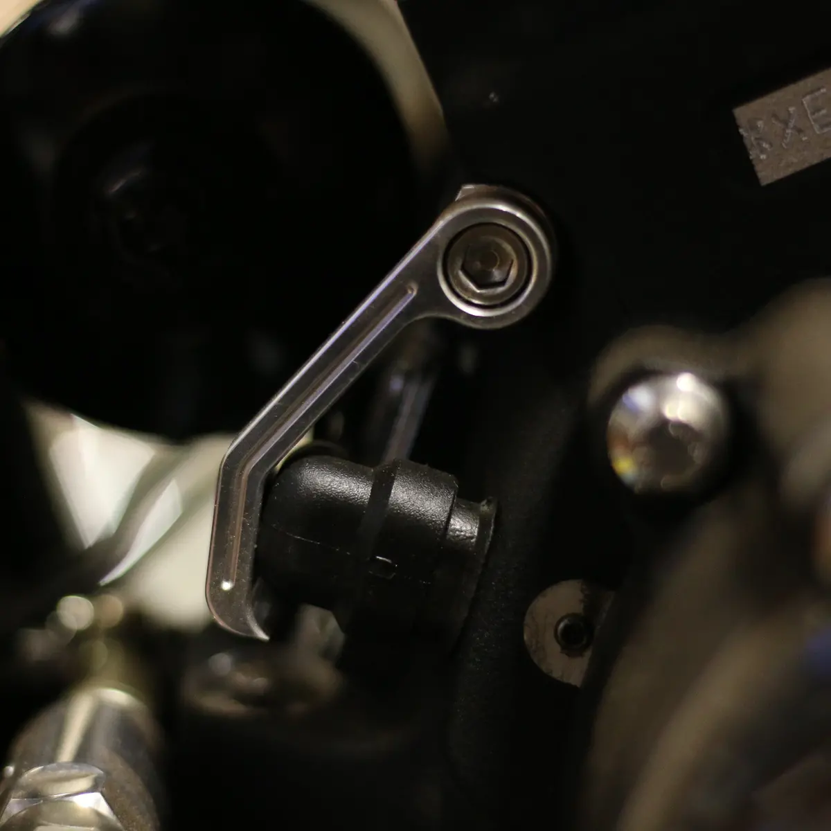 Speed-Kings Evo Stator Plug Hold Down - Evo 1