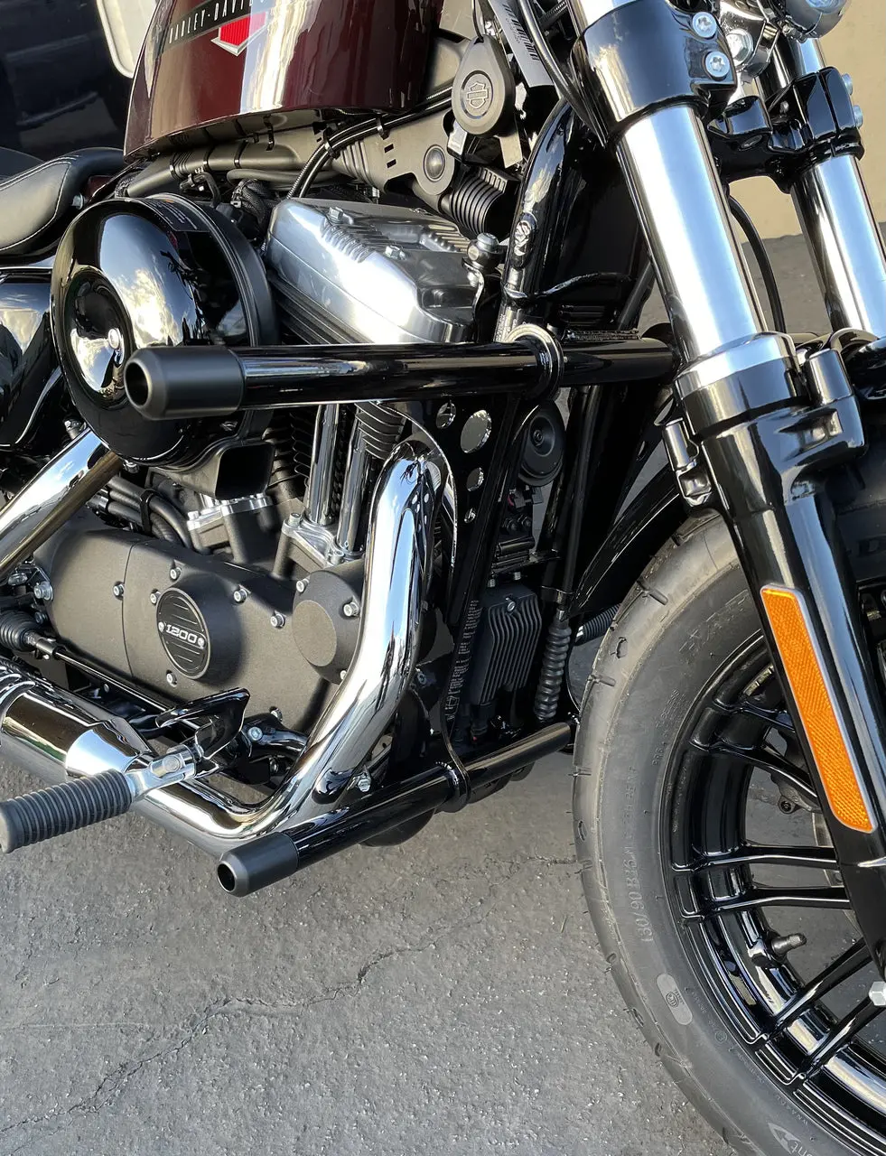 Bung King Sportster Sky Scraper Crash Bar 1