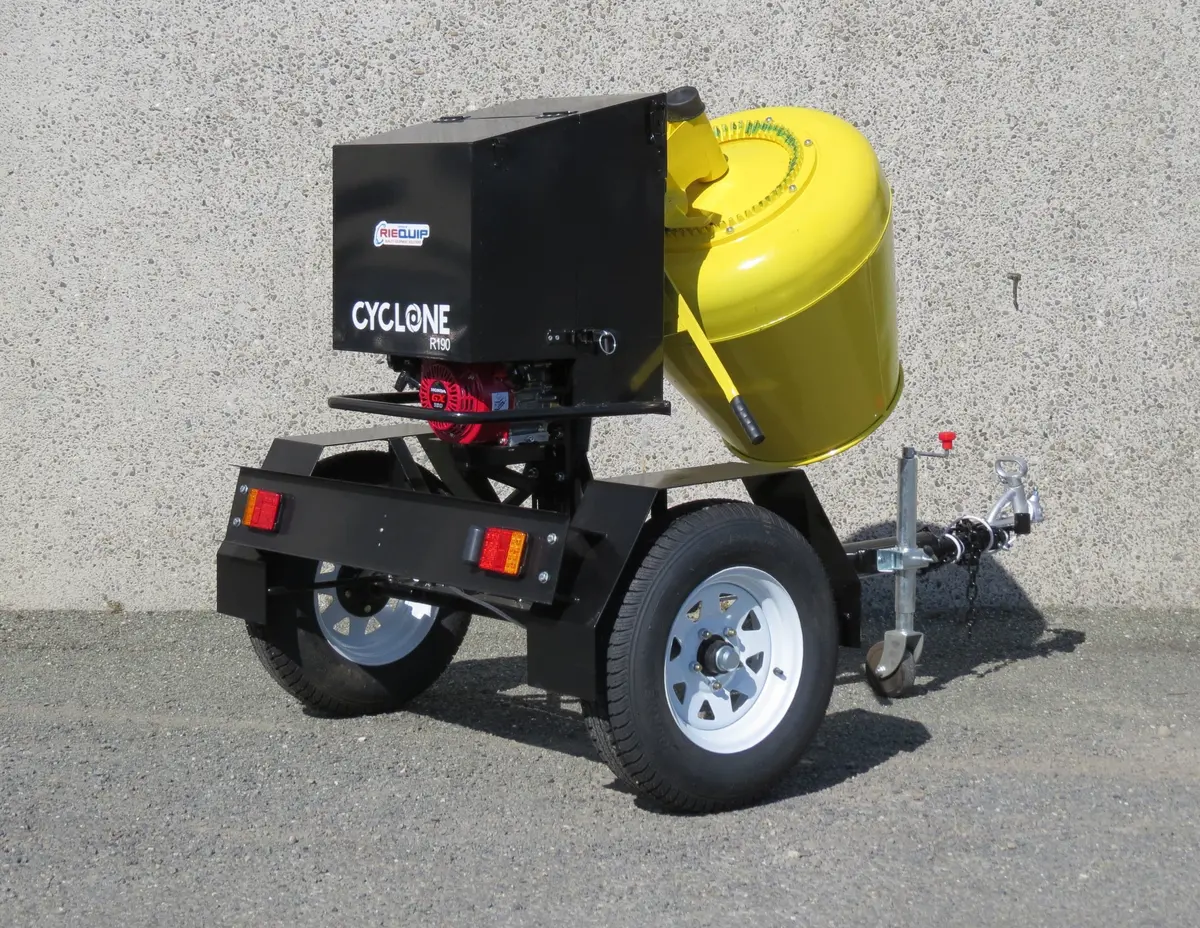 Cyclone R190 Concrete Mixer Road Towable - Honda Petrol Engine 2