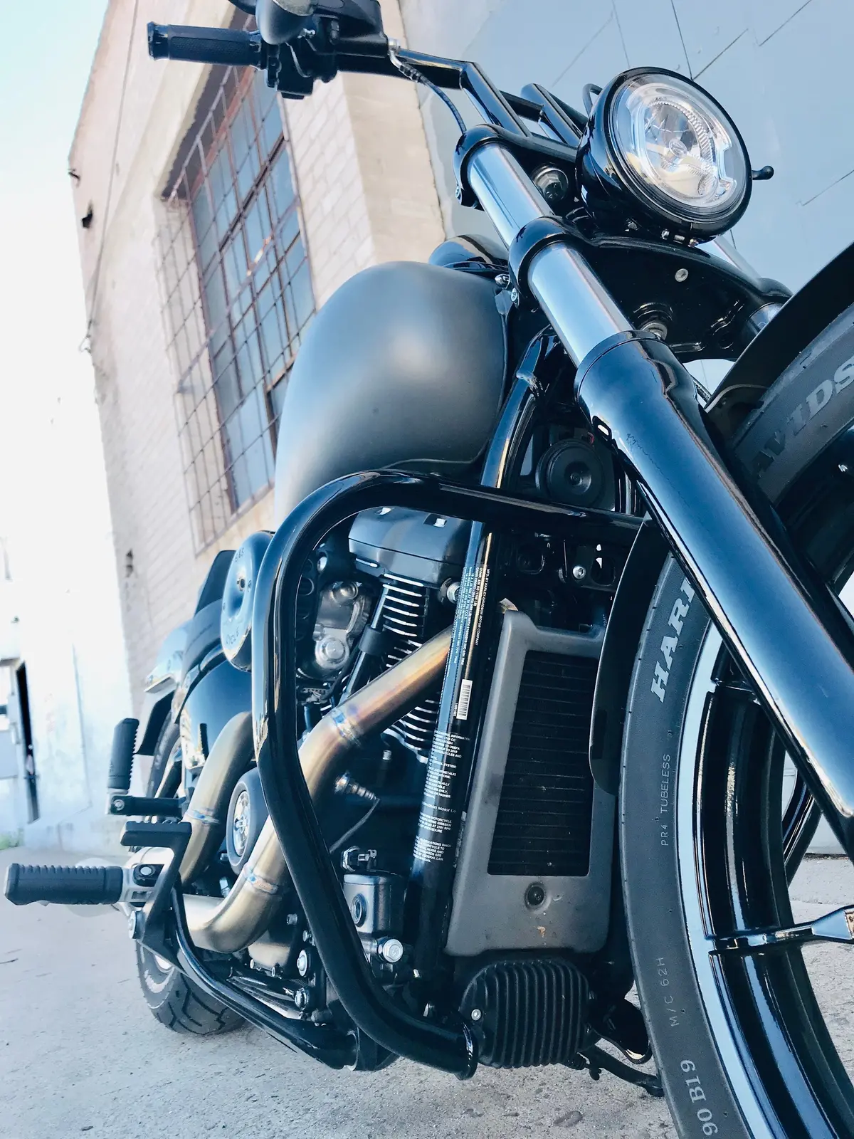 Fxr Division 18+ Softail Narrow Crash Bar 1