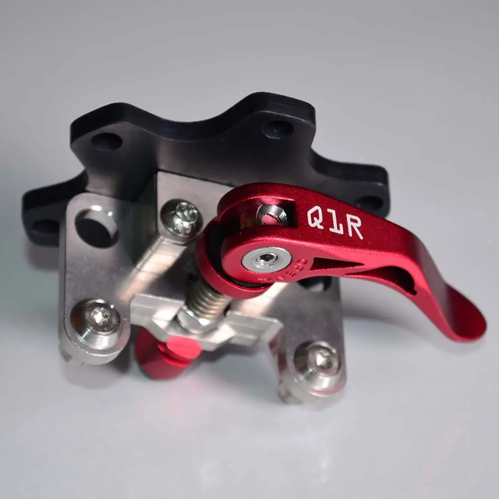 Quick Release Q1r Universal Lado Base 1