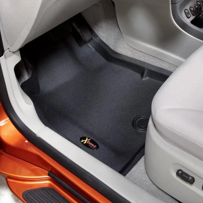 Lund Xtreme Front Floor Liners For 2007–2010 Jeep Wrangler – Two-Piece Black Design 2